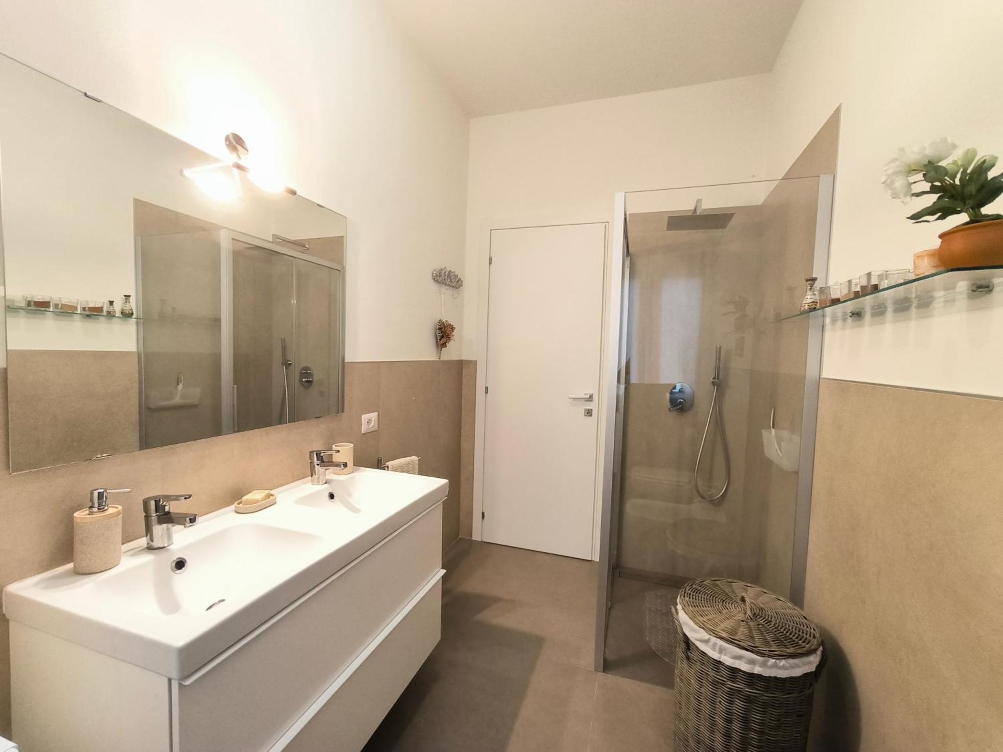 バヴェーノCasa Dinaアパートメント エクステリア 写真