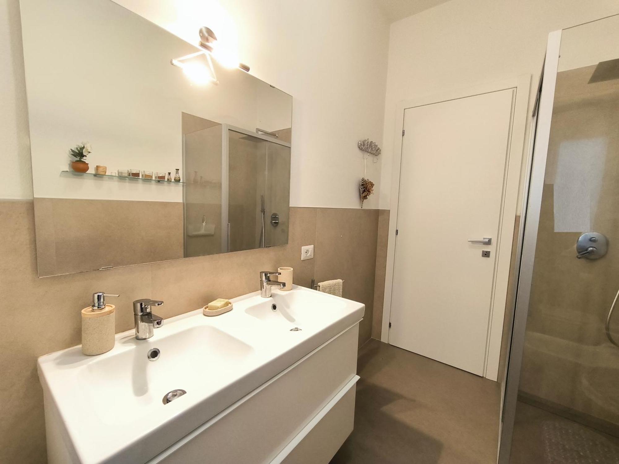 バヴェーノCasa Dinaアパートメント エクステリア 写真